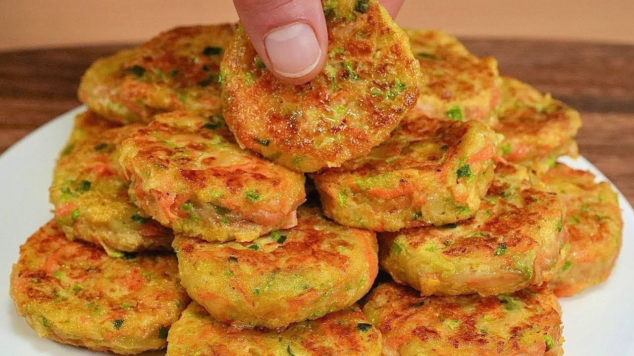 Zucchini is tastier than meat! Just grate 1 potato and 1 zucchini, simple and cheap recipe