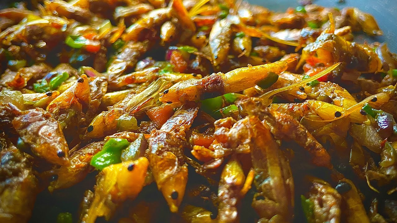 The Best Ugandan grasshopper||Nsenene recipe ever background