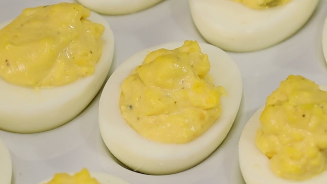 How to EASILY peel hard boiled eggs | Deviled Egg recipe