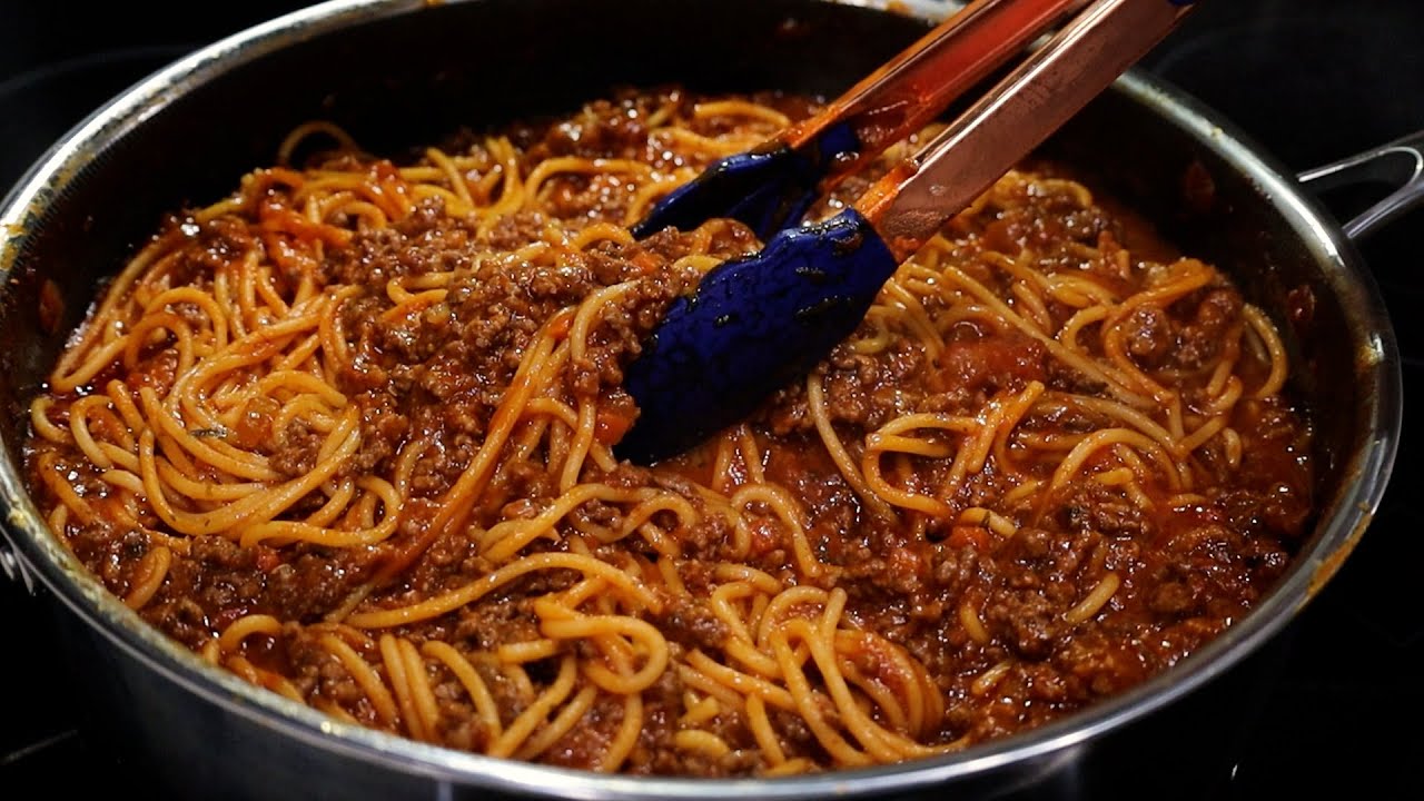 The best way to make Spaghetti & Meat Sauce is in one pan. Spaghetti & Meat Sauce Recipe background