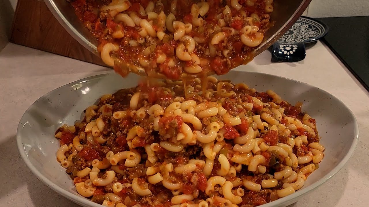 American Chop Suey | Goulash | Macaroni & Meat Sauce Recipe