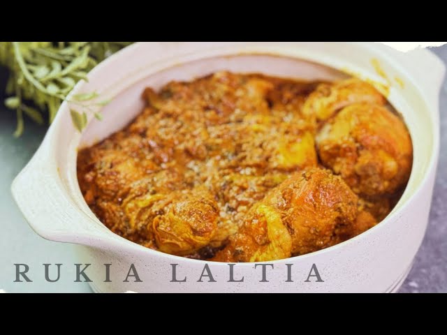Indian Chicken Curry Sauce //Hyderabadi Red Chicken Curry.#hyderabadi #chickencurry background
