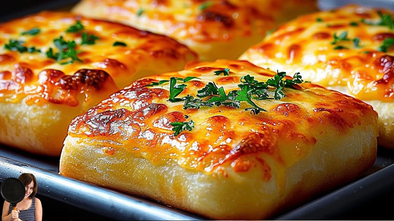 If you have 3 potatoes and 1 egg, this is how you make potatoes. Quick and easy recipe. ASMR background