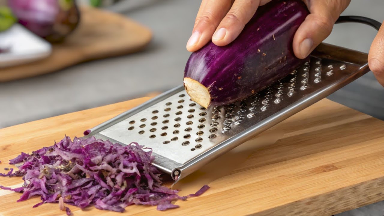 Everyone’s obsessed with this eggplant! Simple and delicious eggplant recipe! 😲