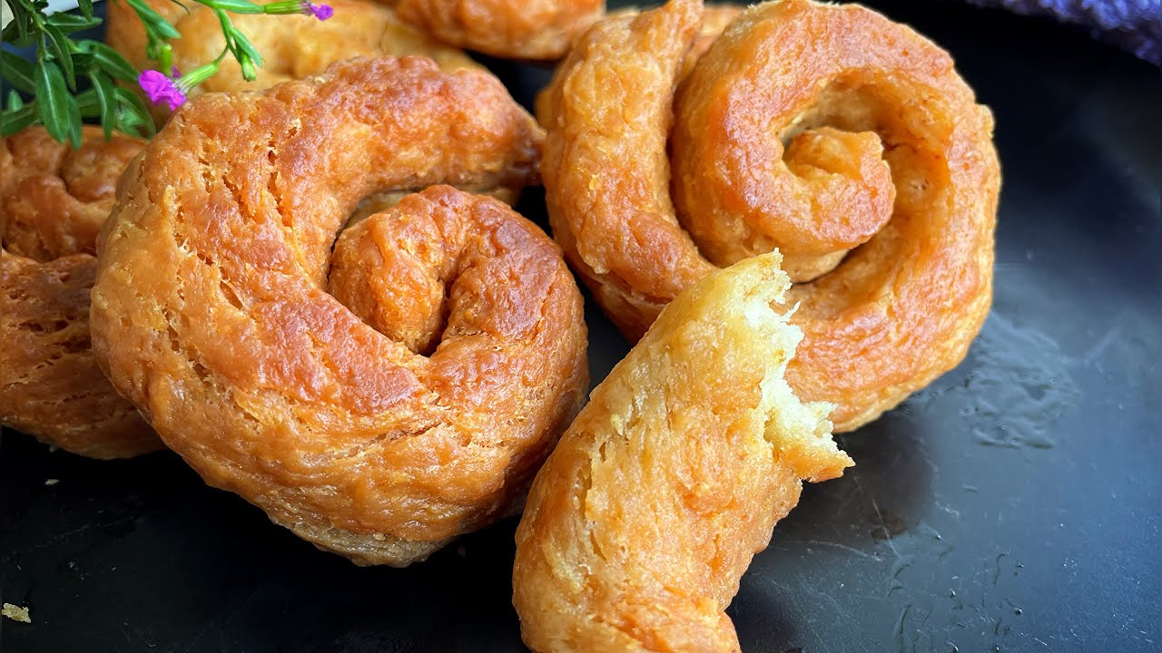 You just need 1Apple-flour and sugar for this recipe,Delicious and easy.