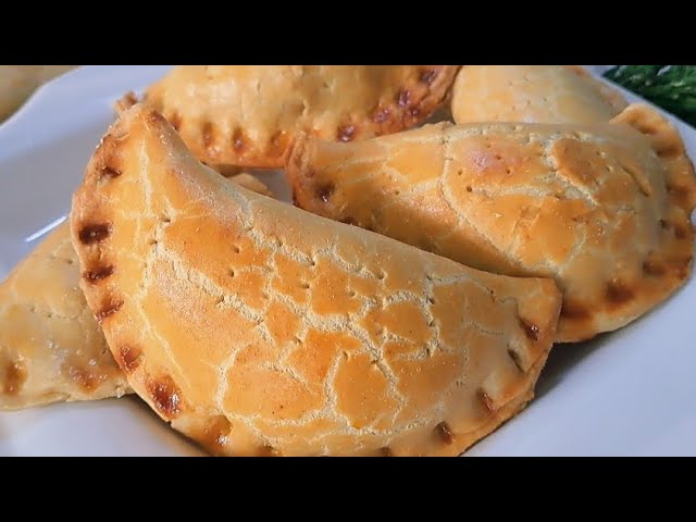 Reason why your meat pie doesn't have stretch Marks! Secret bakers hides from you. background