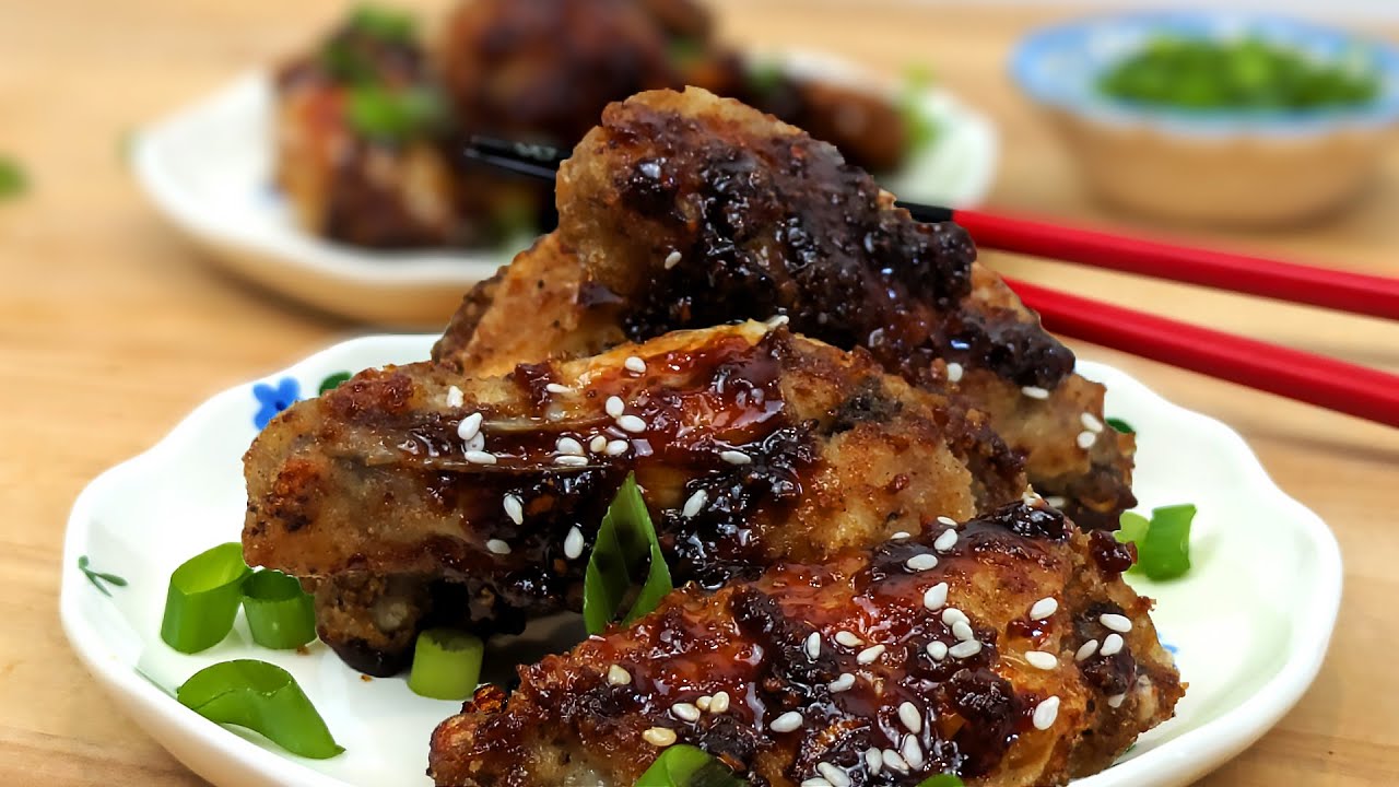 Easy Gochujang Honey Chicken Wings (Crispy Airfryer Recipe)
