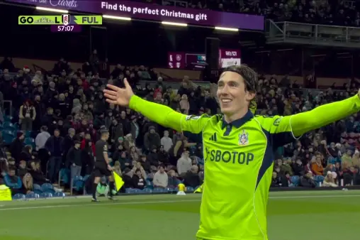 [Goal] Extend the lead! Chukwueze crosses, Harry Wilson slots into the far corner