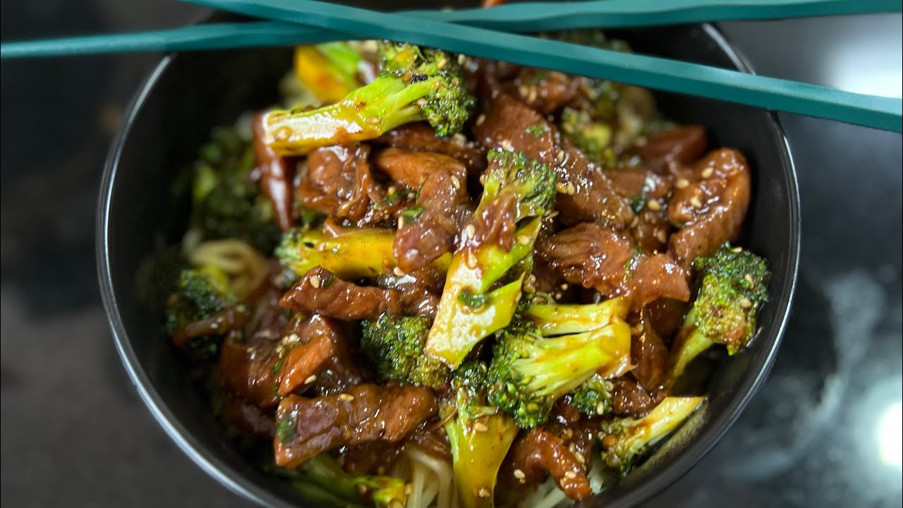 Beef and broccoli stir fry recipe background