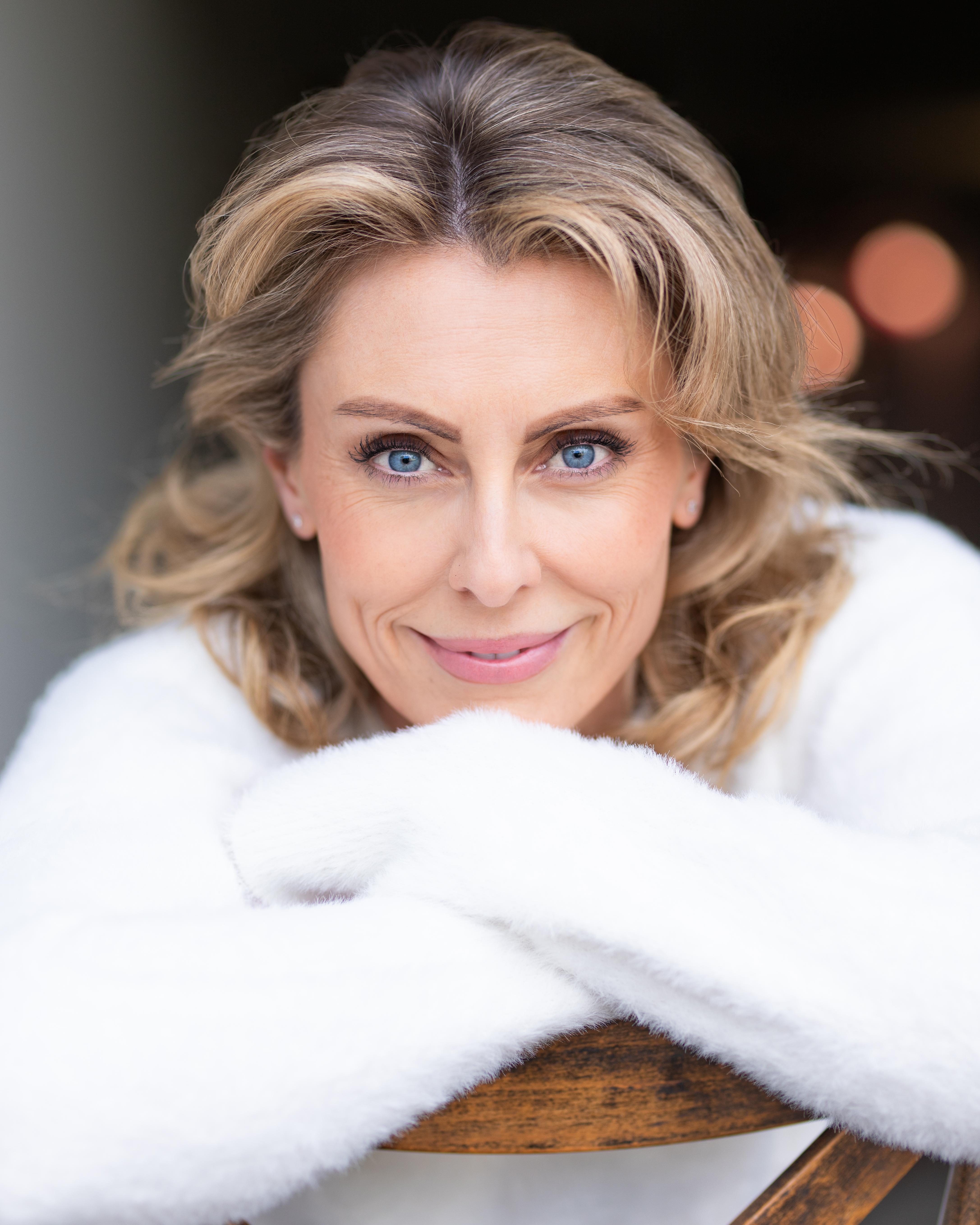 actor Kaz Bowen large photo