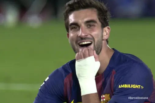 [Highlights] What a shame! Ferran Torres' acrobatic volley in the box grazes the post and goes wide