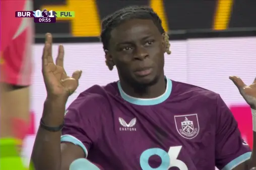 [Highlights] Missed chance! Ugochukwu's shot saved by Leno, then goes wide of the side netting