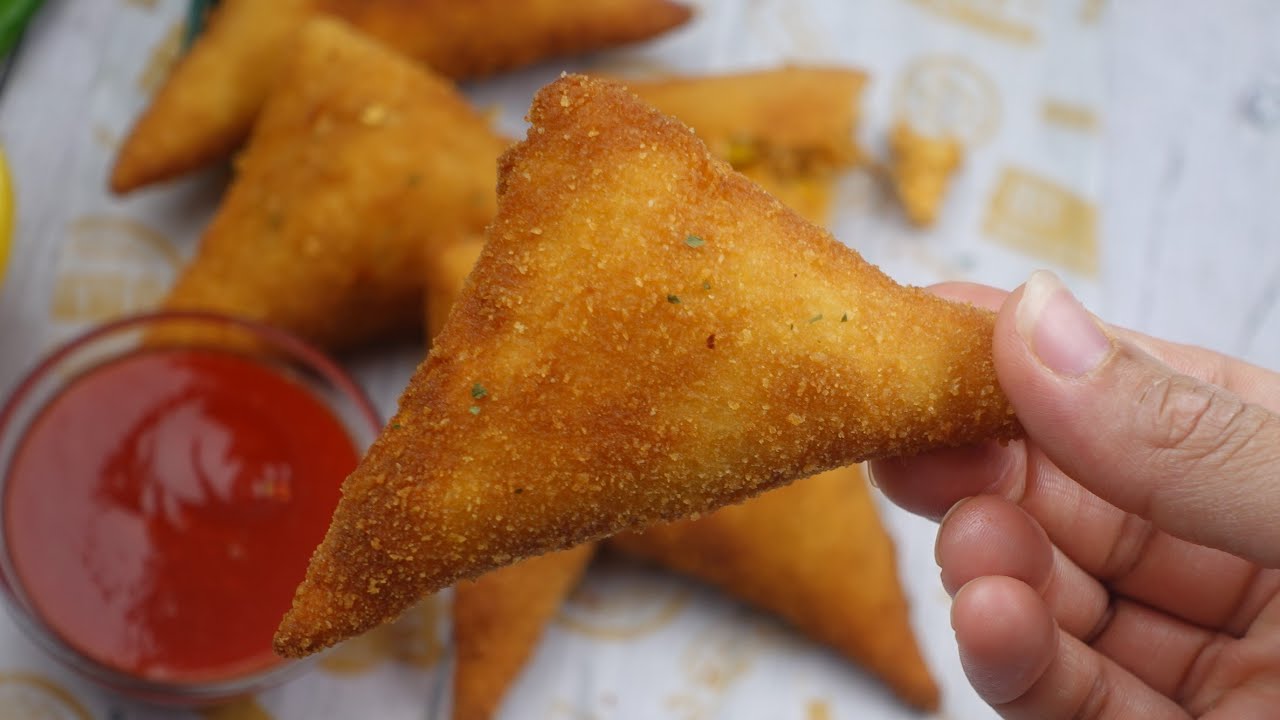 Make And Freeze Ramadan Recipe 2025,Chicken Bread Samosa By Recipes Of The World background