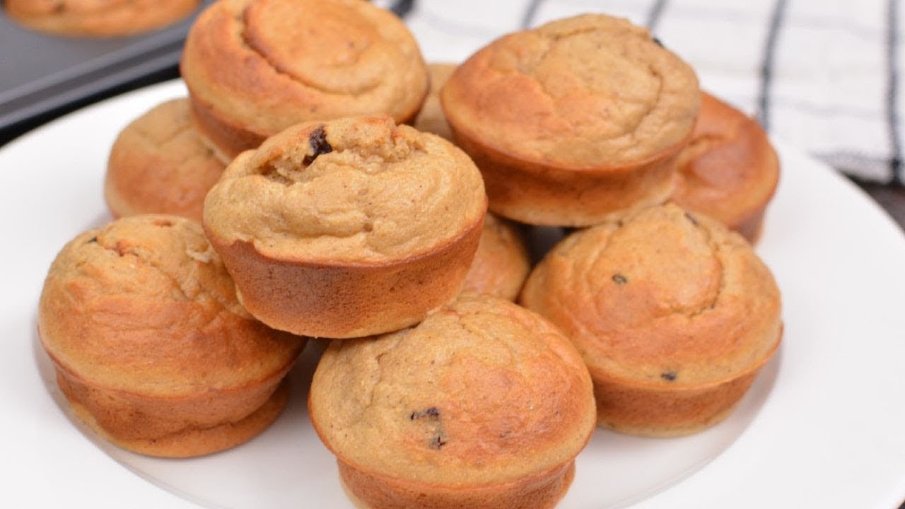Baked Banana Oatmeal Muffin - healthy grab-n-go breakfast background