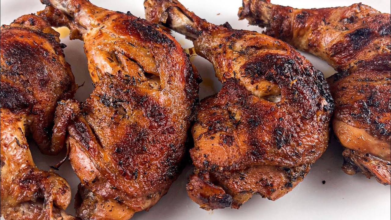 THIS OVEN GRILLED CHICKEN IS SO DELICIOUS 😋 IT WAS FINISHED IN MINUTES!!! background