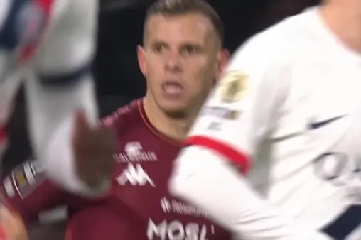 [Highlights] Too much power! Ayn's heavy first touch costs a shooting chance