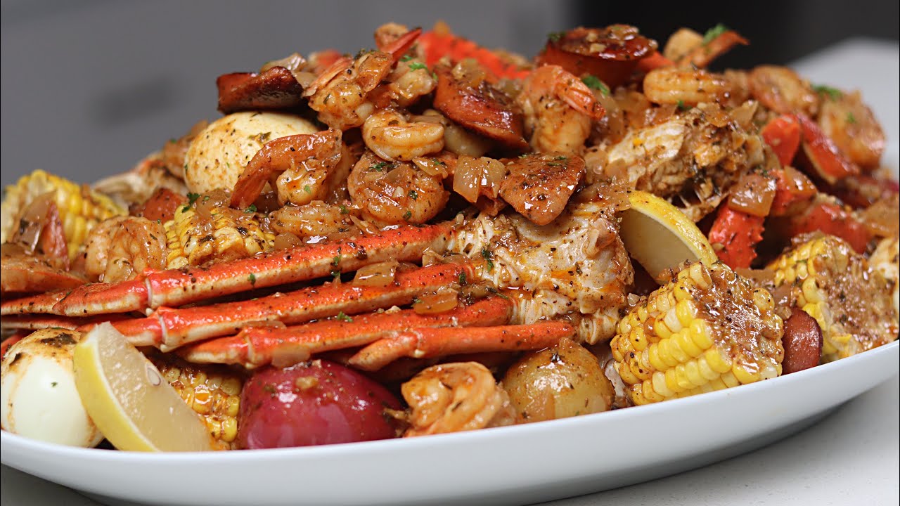 The Perfect Seafood Boil Everyone Loves | How To Make Cajun Crab boil background