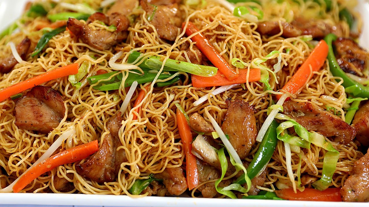 How To Make Perfect Chicken Chow Mein - Better Than Takeout background