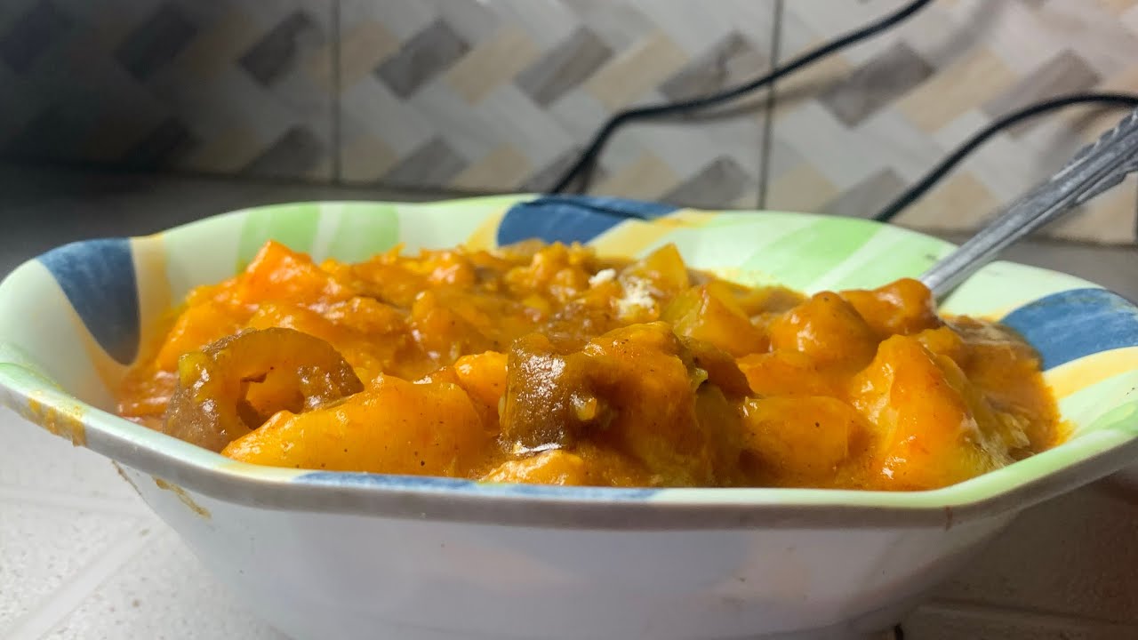 THE BEST AND NEW WAY TO MAKE YAM AND PLANTAIN POTTAGE background