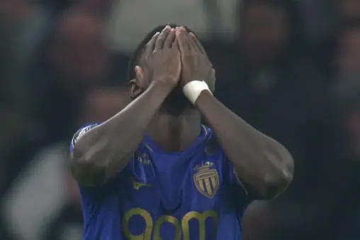 [Highlights] Camara scores with a long-range shot from the edge of the box, but it's disallowed due to a teammate's offside