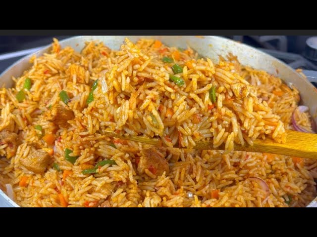 How to Make Special Jollof Rice - Nigerian Jollof Rice background