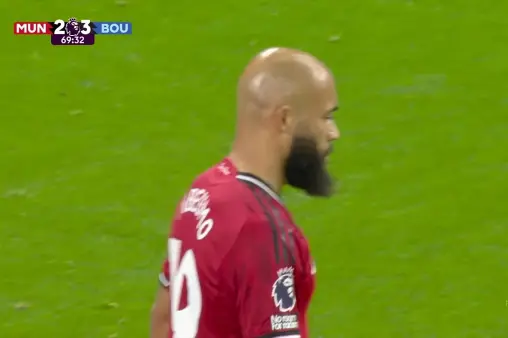 [Highlights] Off form! Mbeumo's volley at the far post goes over the bar again