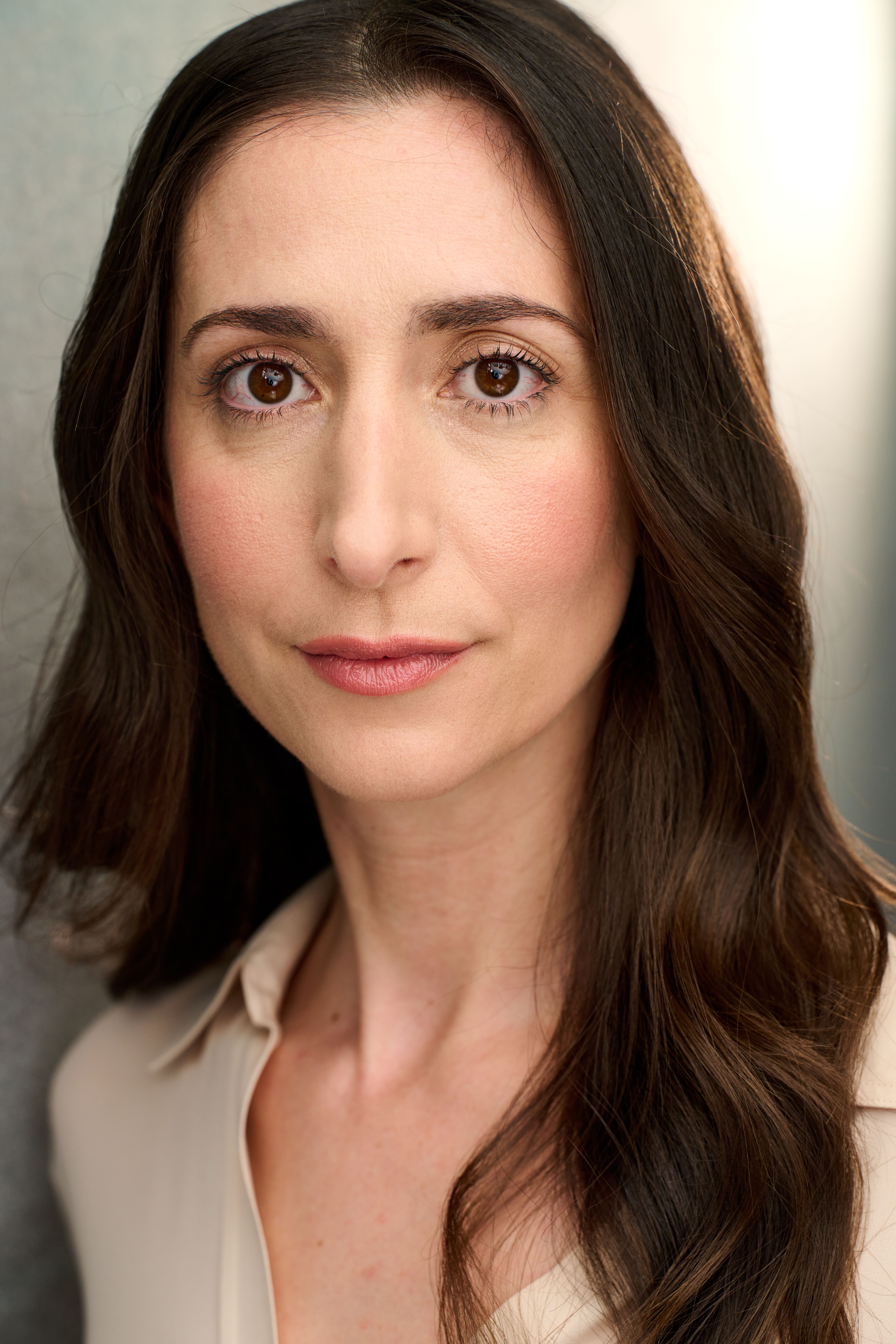 actor Chloe Cohen large photo