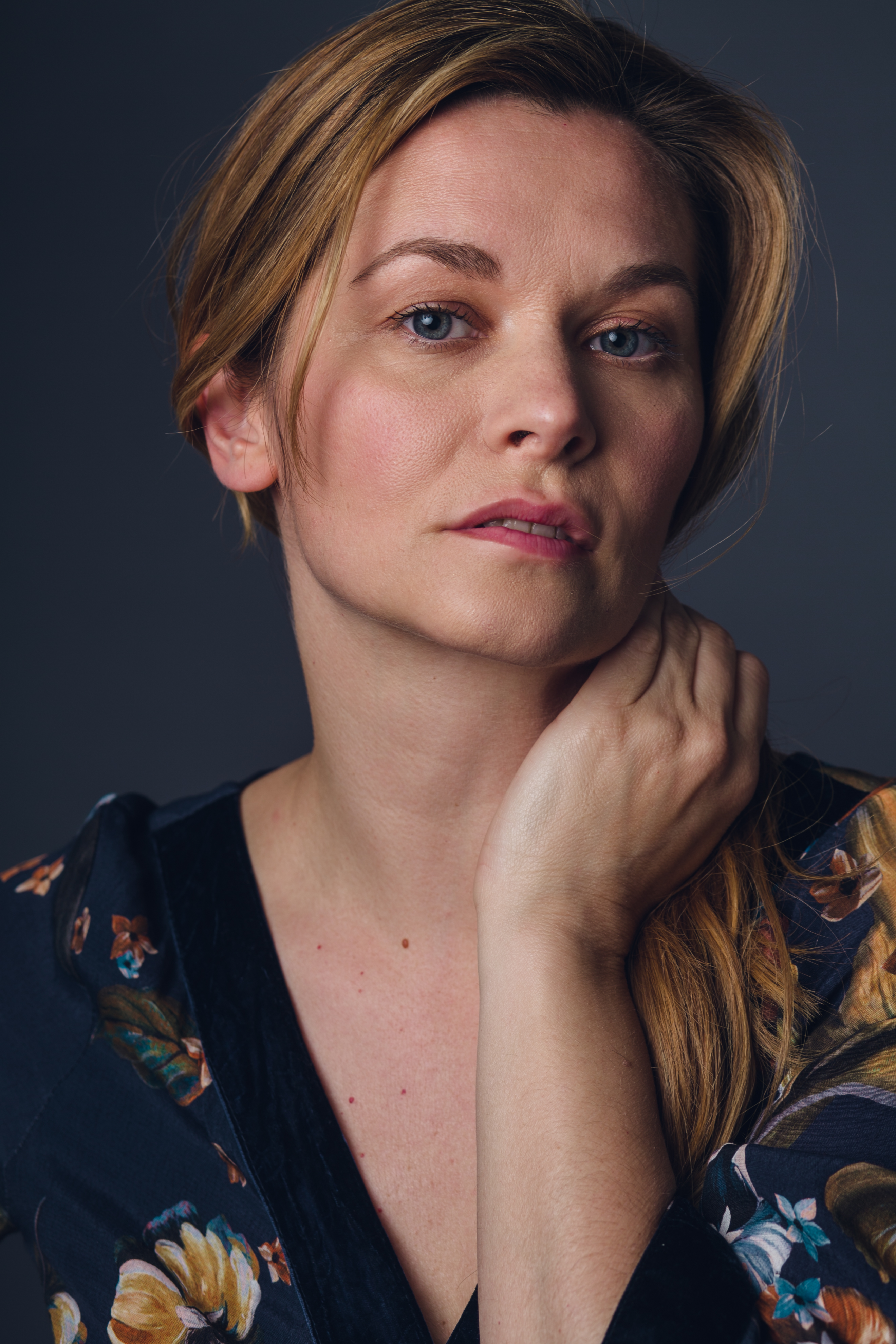 actor Laura Locatelli large photo