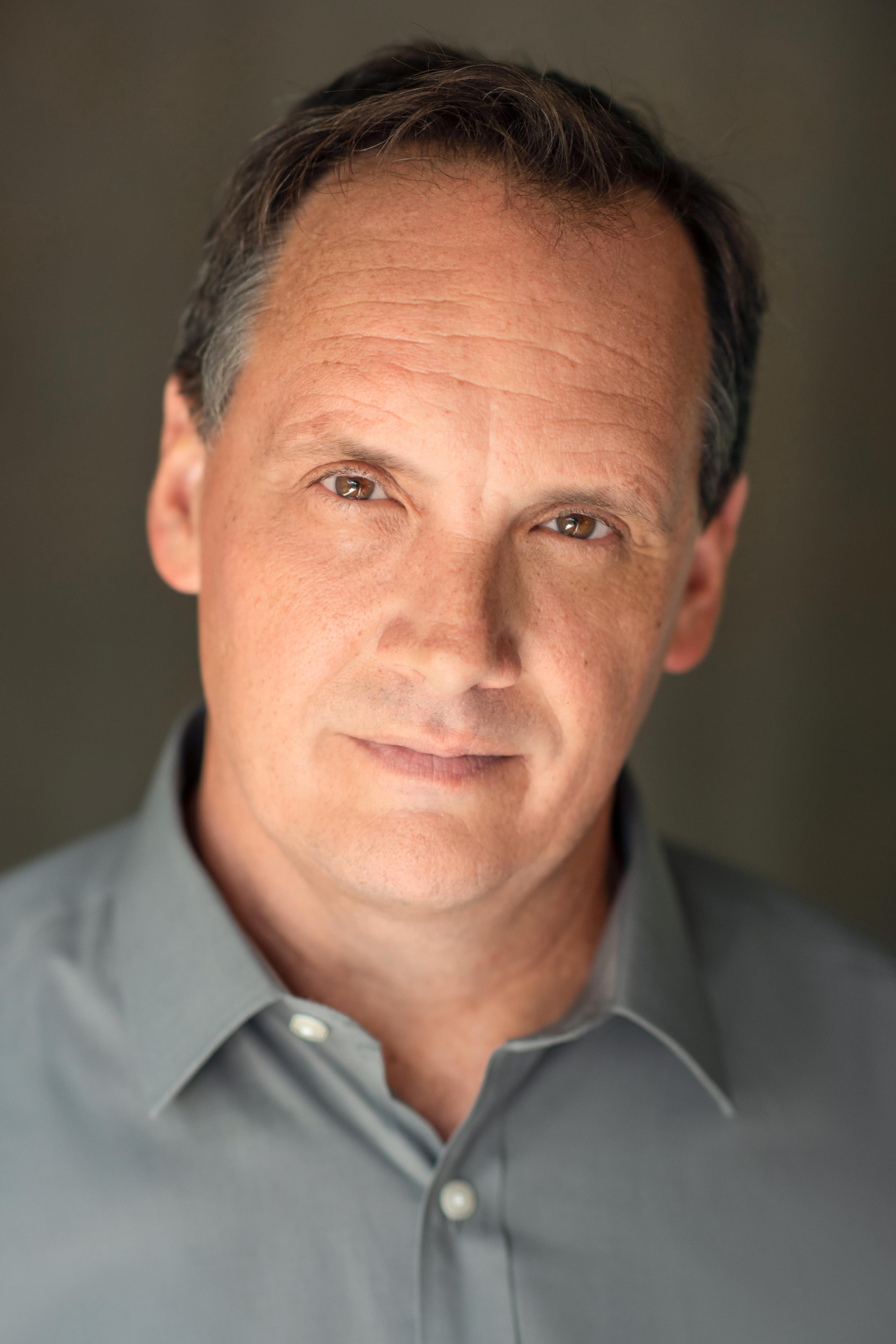 actor Winston Haynes large photo