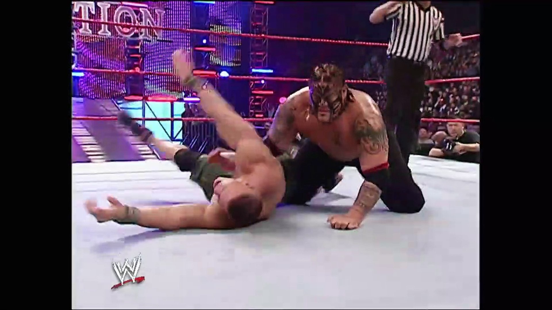 John Cena vs. Umaga WWE New Year’s Revolution 2007 background