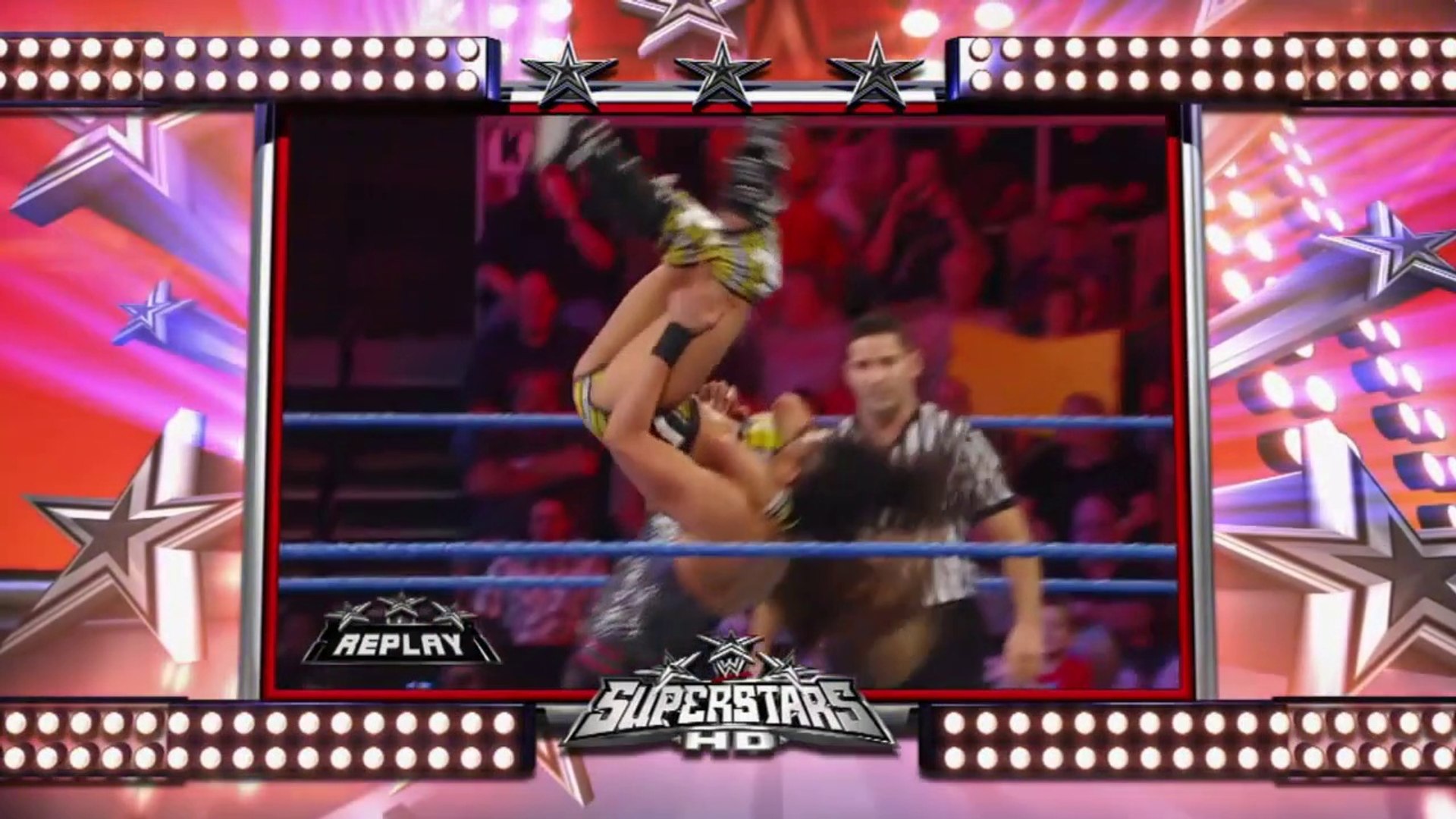 AJ Lee vs Tamina October 6, 2011