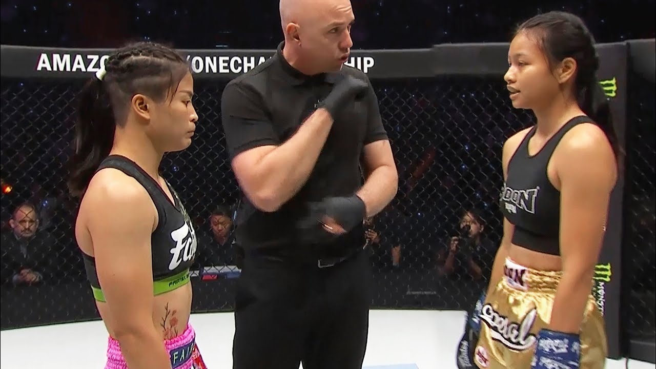 Stamp Fairtex (Thailand) vs “Supergirl” Jaroonsak (Thailand) | Muay Thai Fight, HD background
