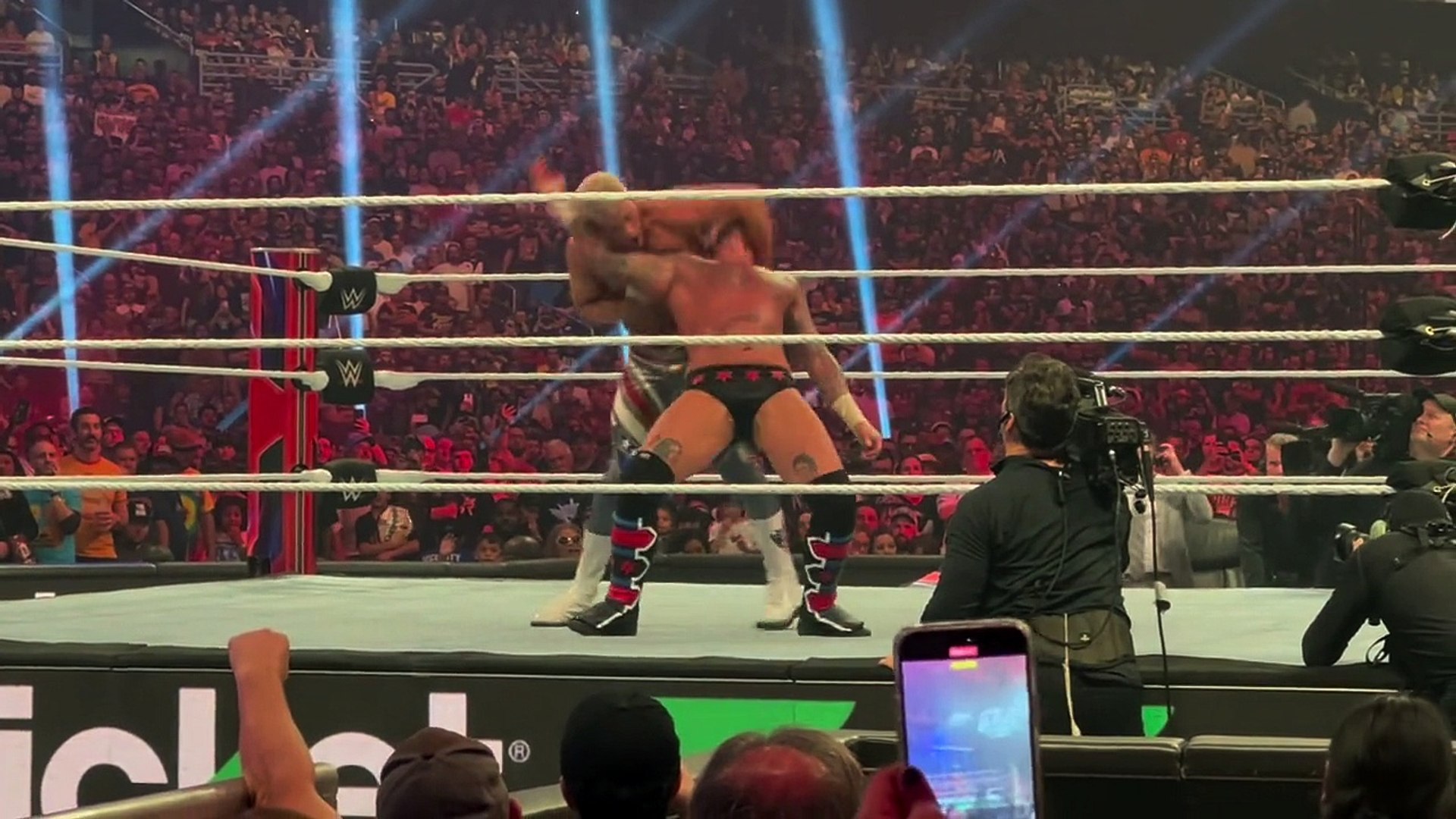 Cody Rhodes vs CM Punk - WWE Men’s Royal Rumble 2024 Match Ending background