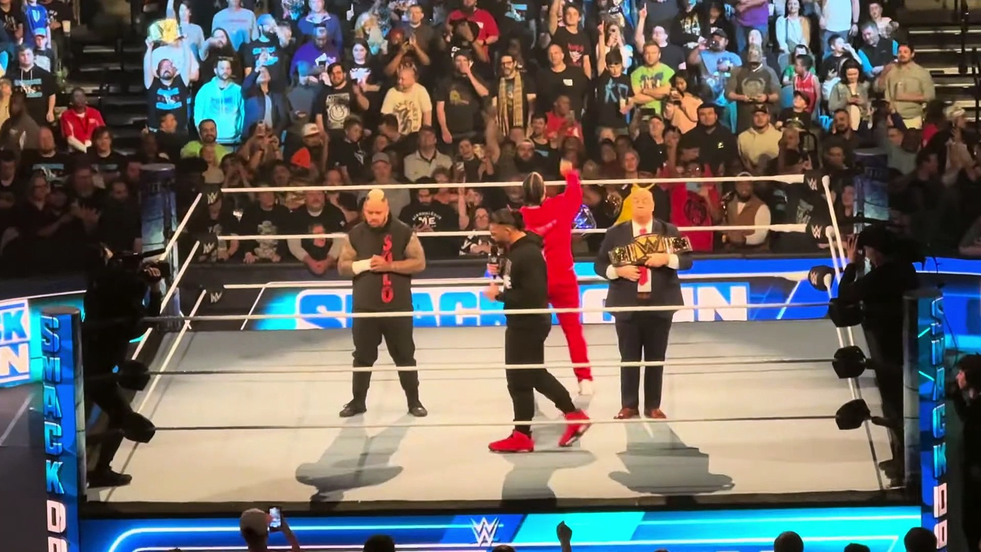 Roman Reigns Roasts Seth Rollins - WWE Smackdown 2/2/2024 background