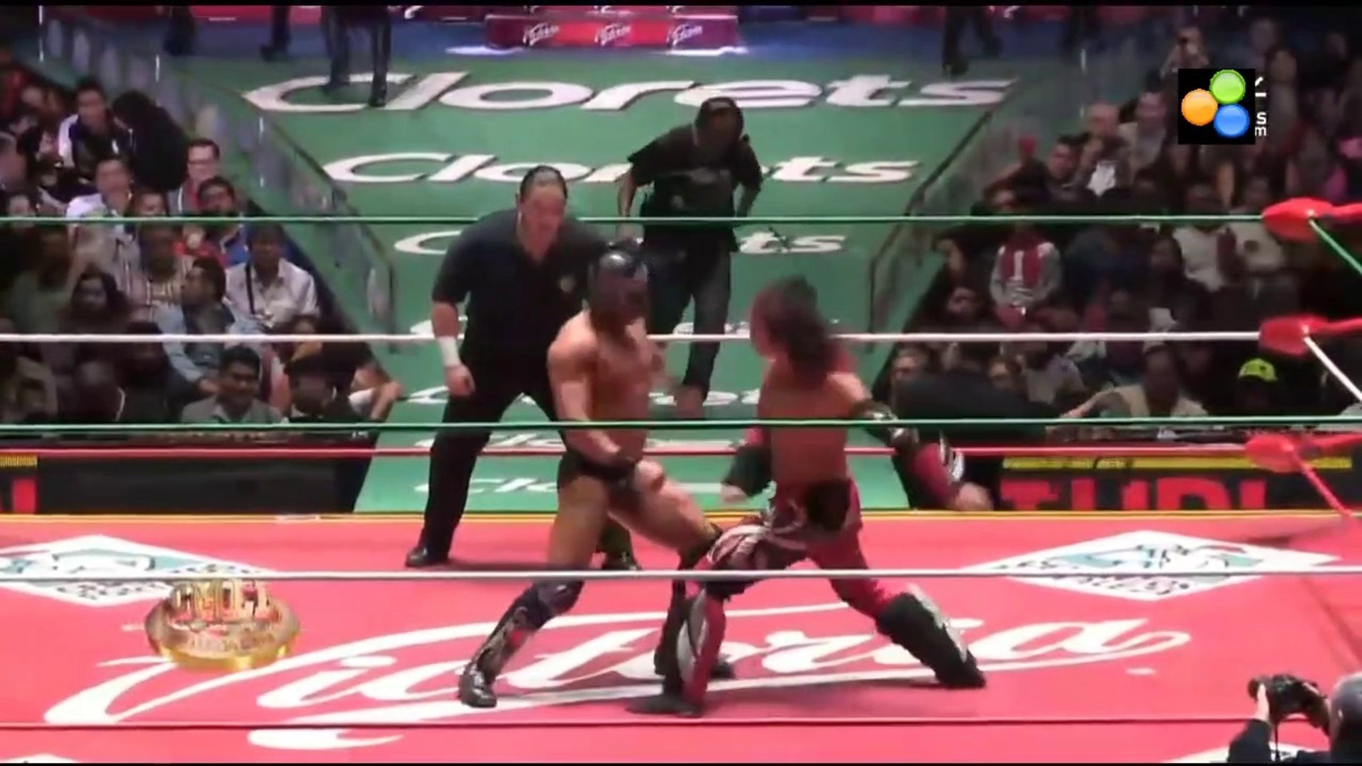 Dragon Lee vs. Kamaitachi (11-27-15) background