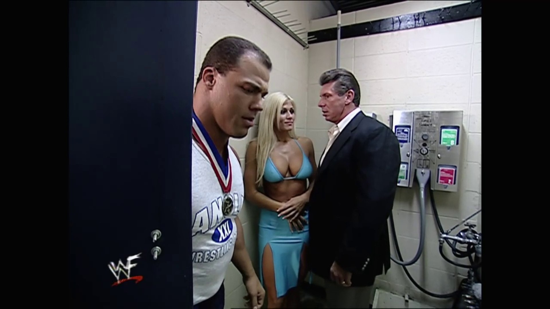 WWE.Raw.07.02.01.Torrie.Vince.Backstage.Segments background
