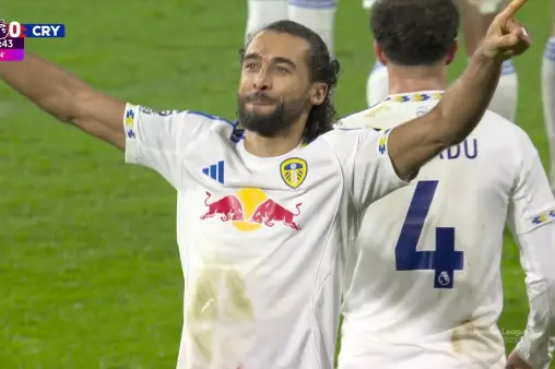 [Goal] Header relay! Bijol's lofted cross into the box, Calvert-Lewin scores twice