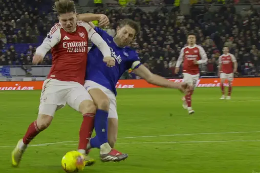 [Highlights] Saliba's precise through ball, Havertz's touch too slow misses one-on-one chance