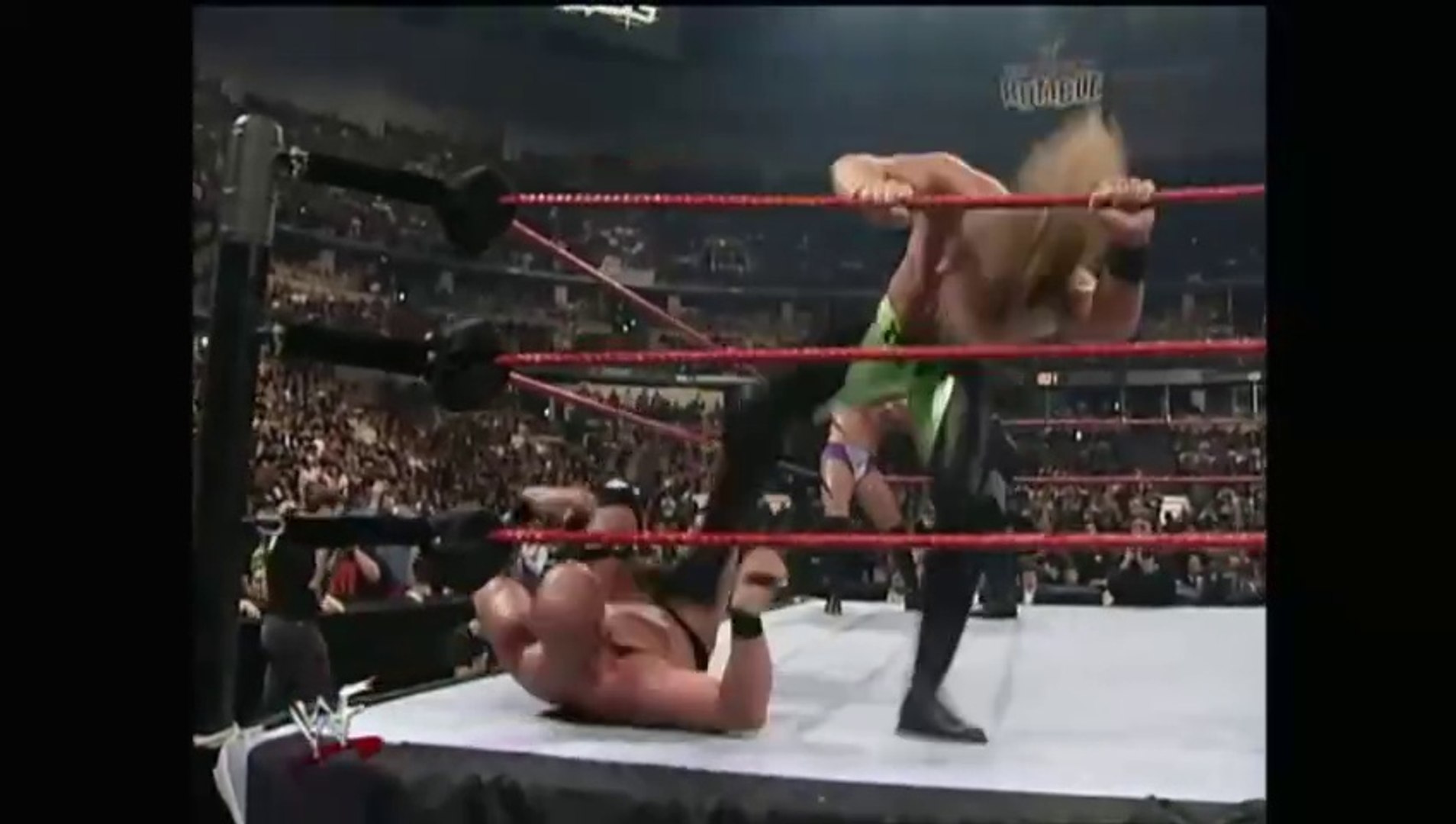 Royal Rumble Match - Royal Rumble 1999 25/1/99 background