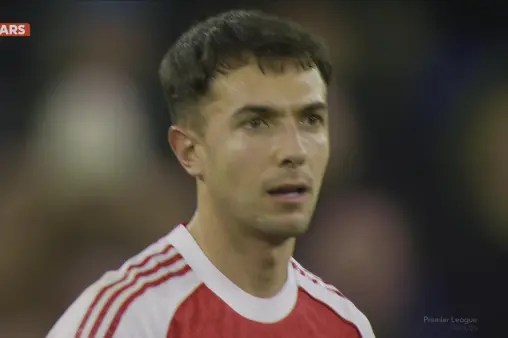 [Highlights] Everton's poor clearance from the back, Zubimendi gets the ball and blasts it over the bar