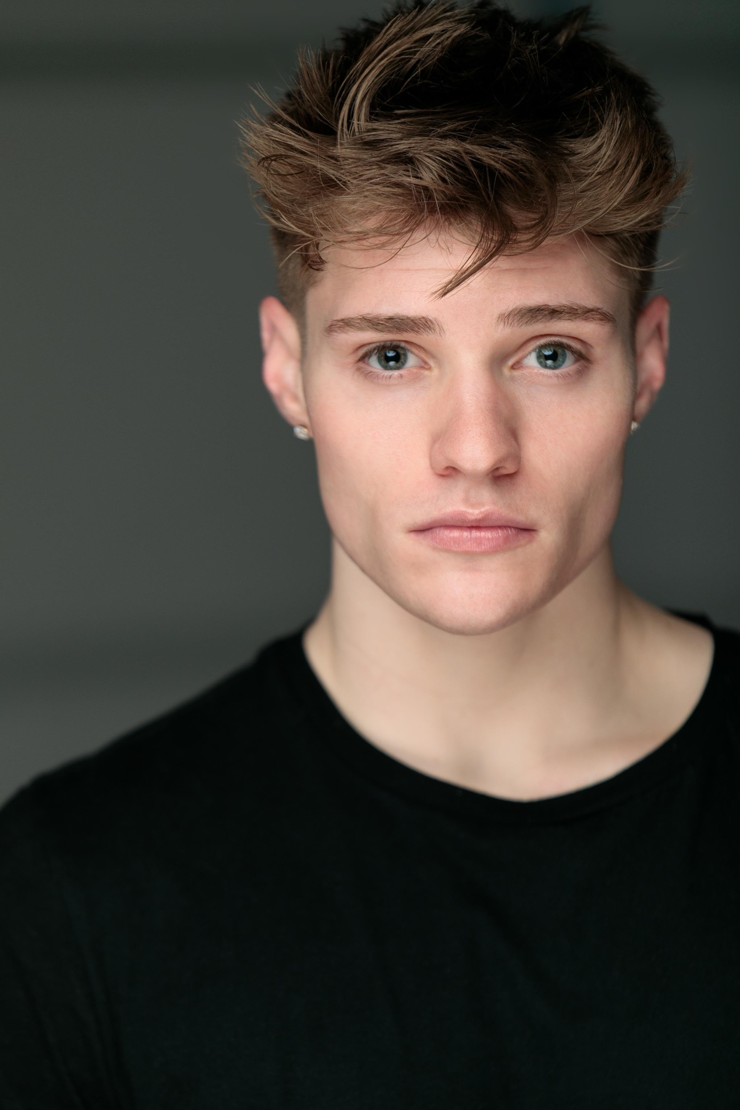 actor Luke Smith large photo