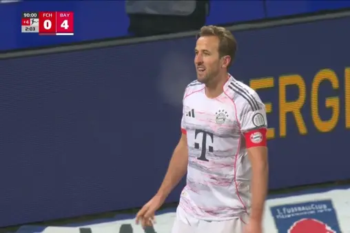 [Goal] Kane shines! Kane breaks free and calmly slots home to seal the game