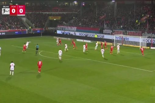 [Highlights] Hiroki Ito's first-time volley in the box blocked by a defender