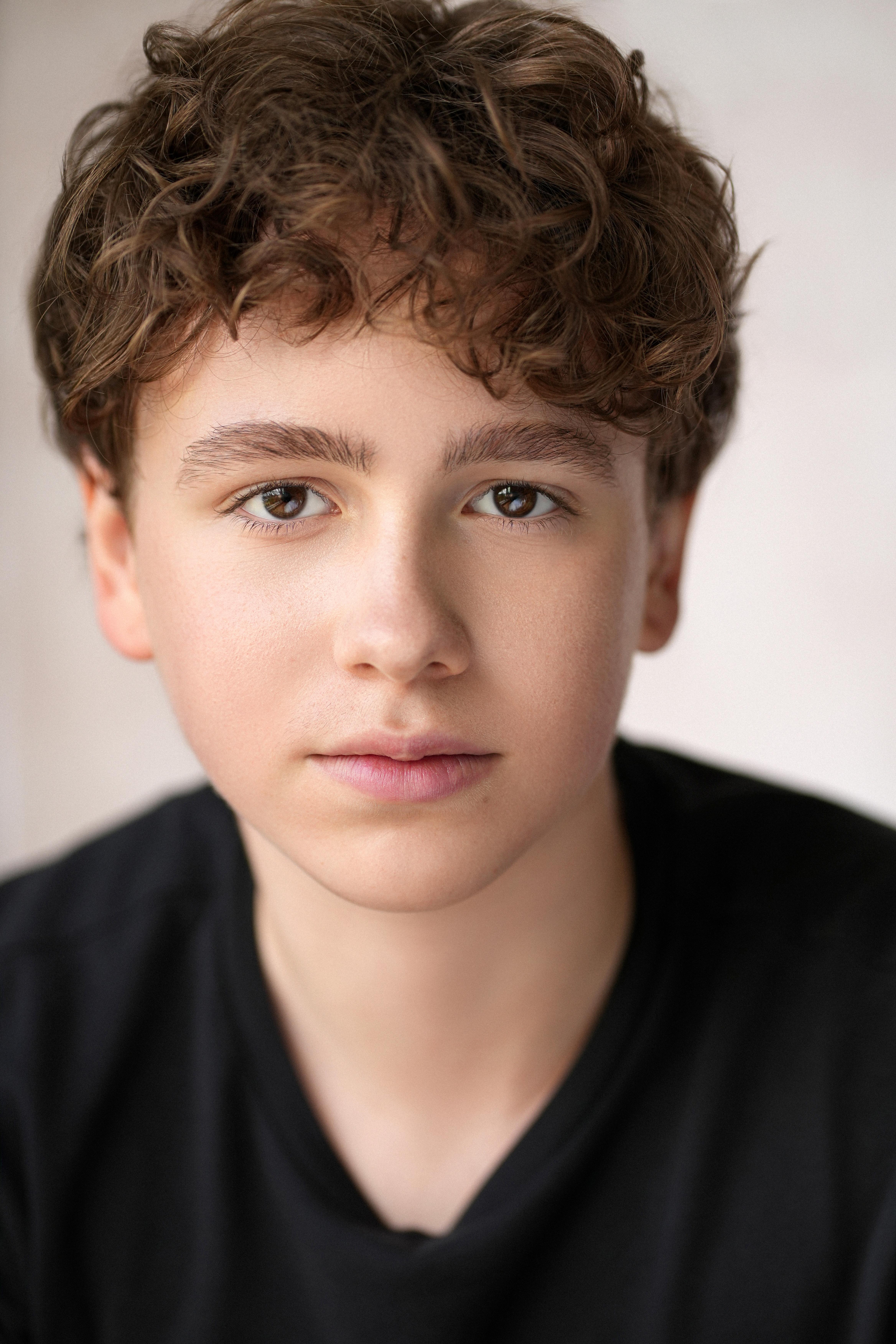 actor Sean Convery large photo