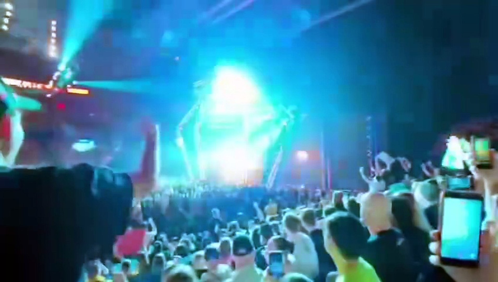 October 13 2025 WWE Raw 10/13/2025 background