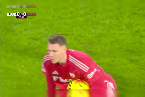 [Highlights] Miscommunication! Douglas Luiz's cross from the wing, goalkeeper comes out to intercept