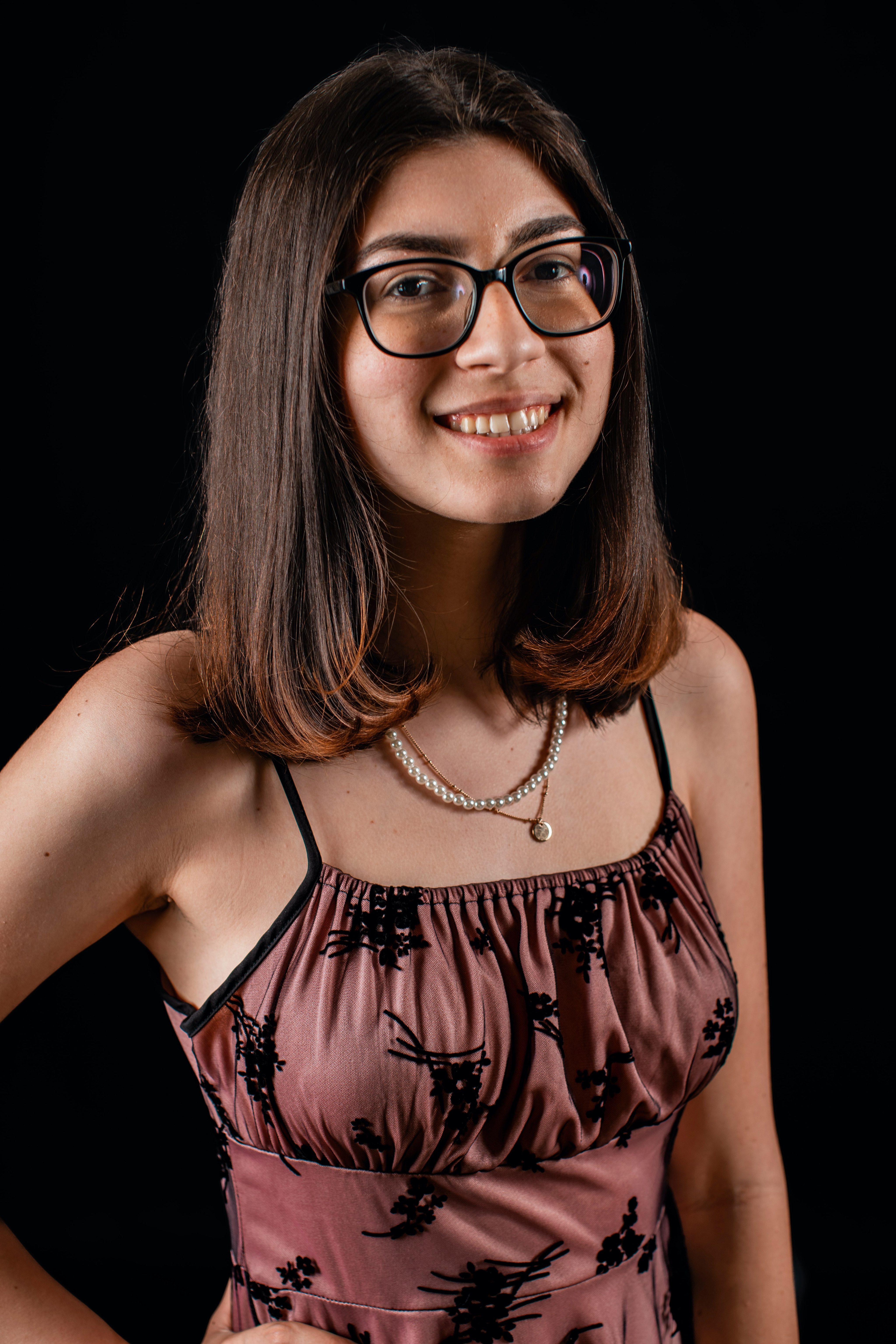 actor Yasmina Zine-Eddine large photo