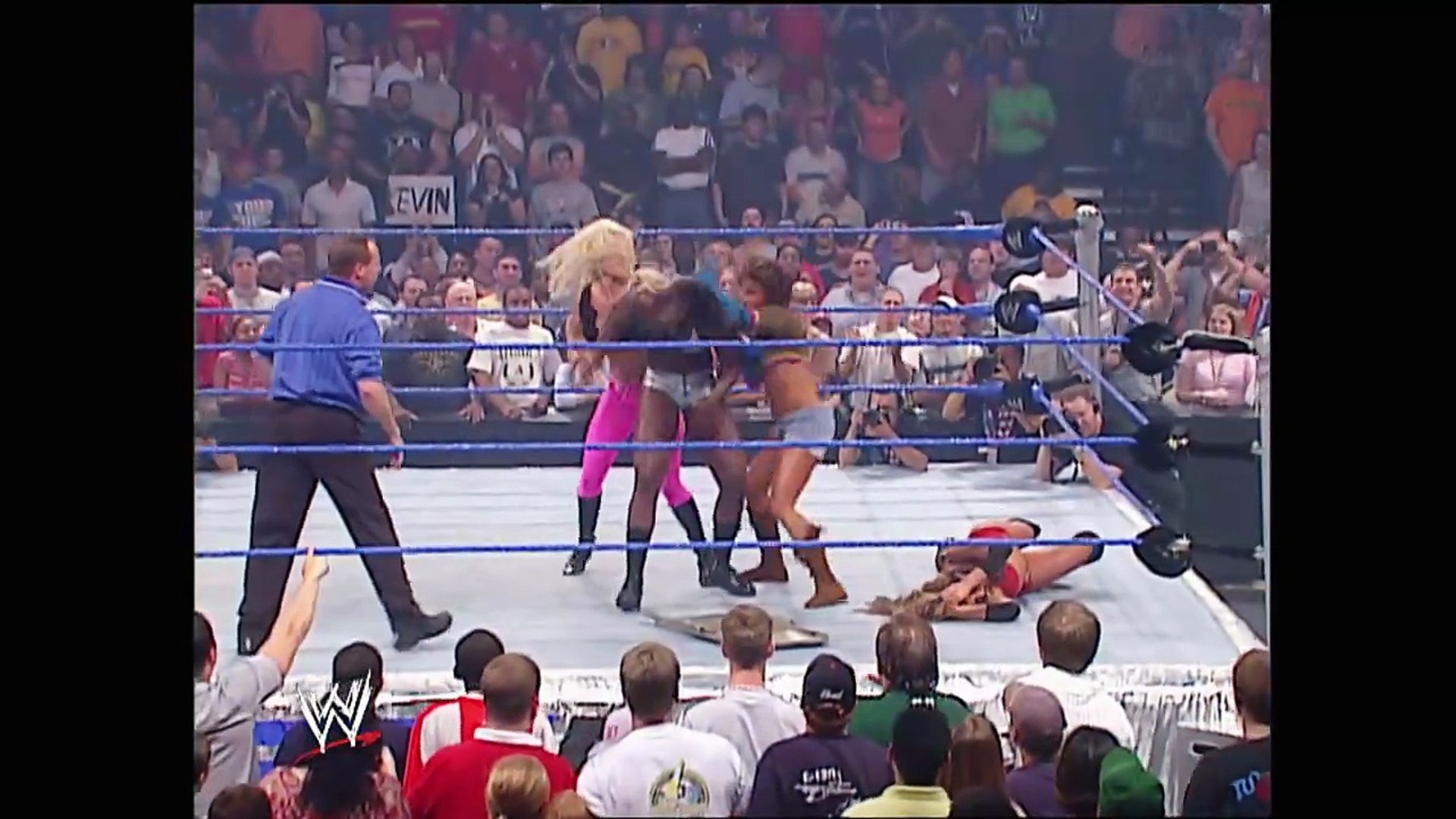 WWE SMACKDOWN 11 SEPTEMBER 2003 FULL SHOW background