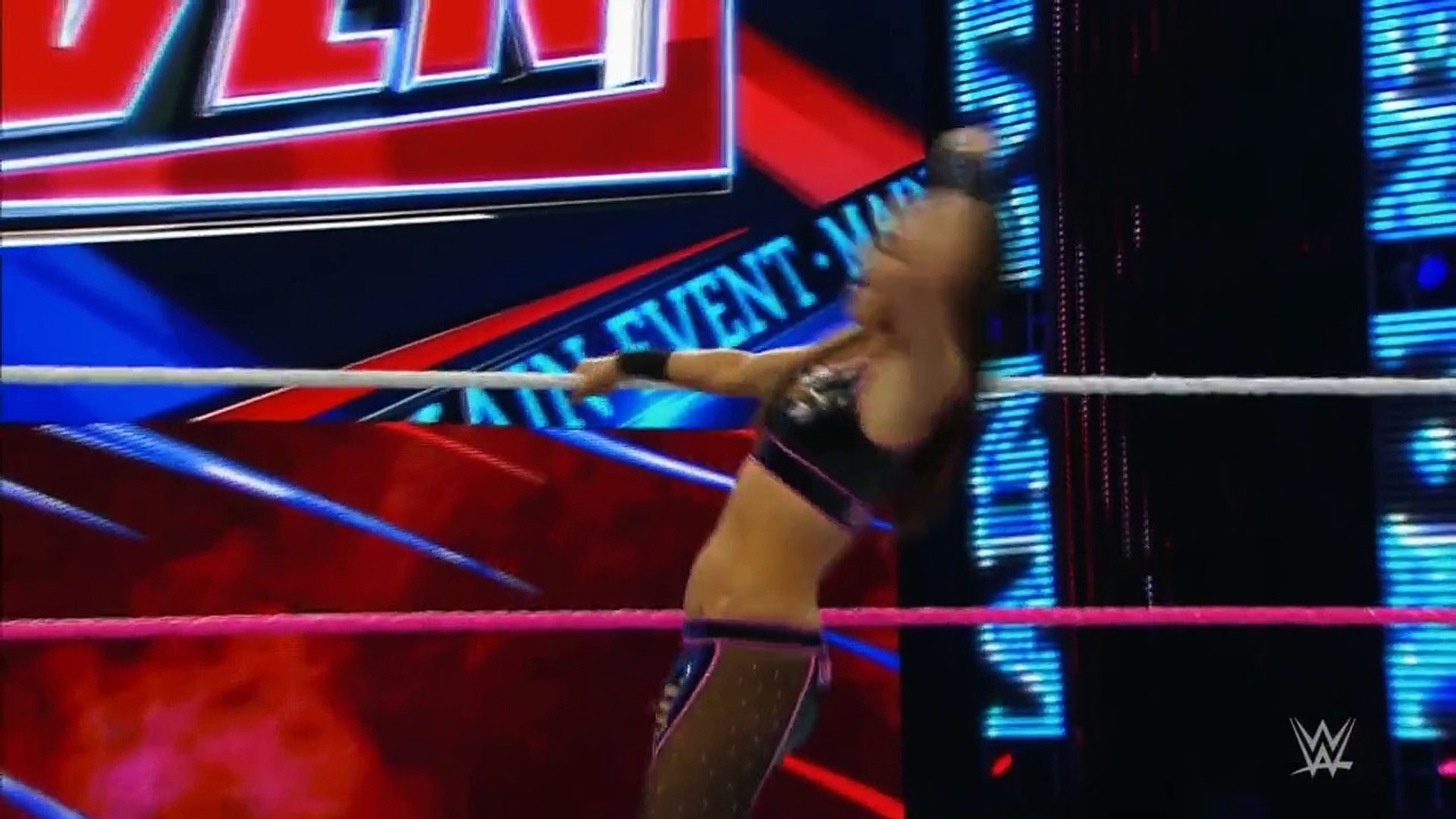 Sasha Banks vs Brie Bella background