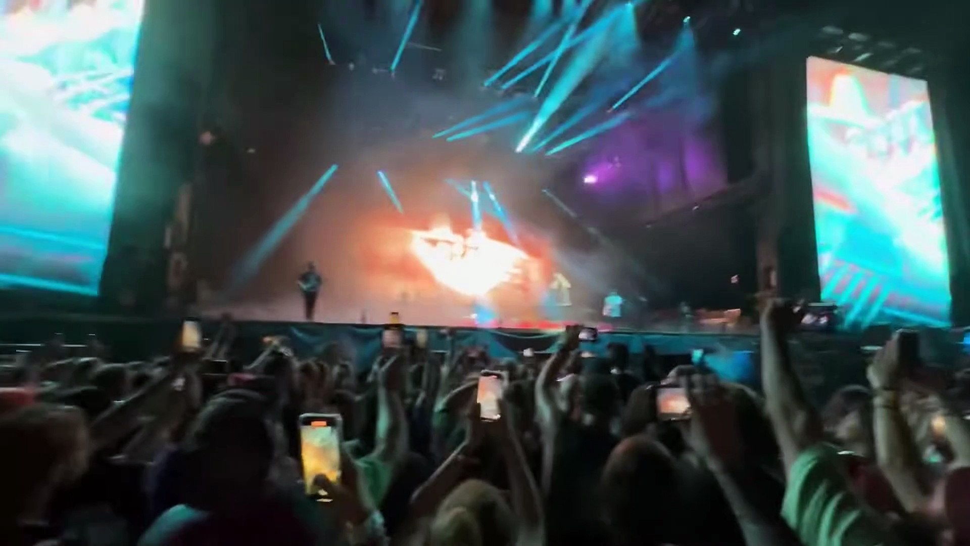 Jelly Roll Performs Lynyrd Skynyrd “Simple Man” Tribute During Rockville 2024